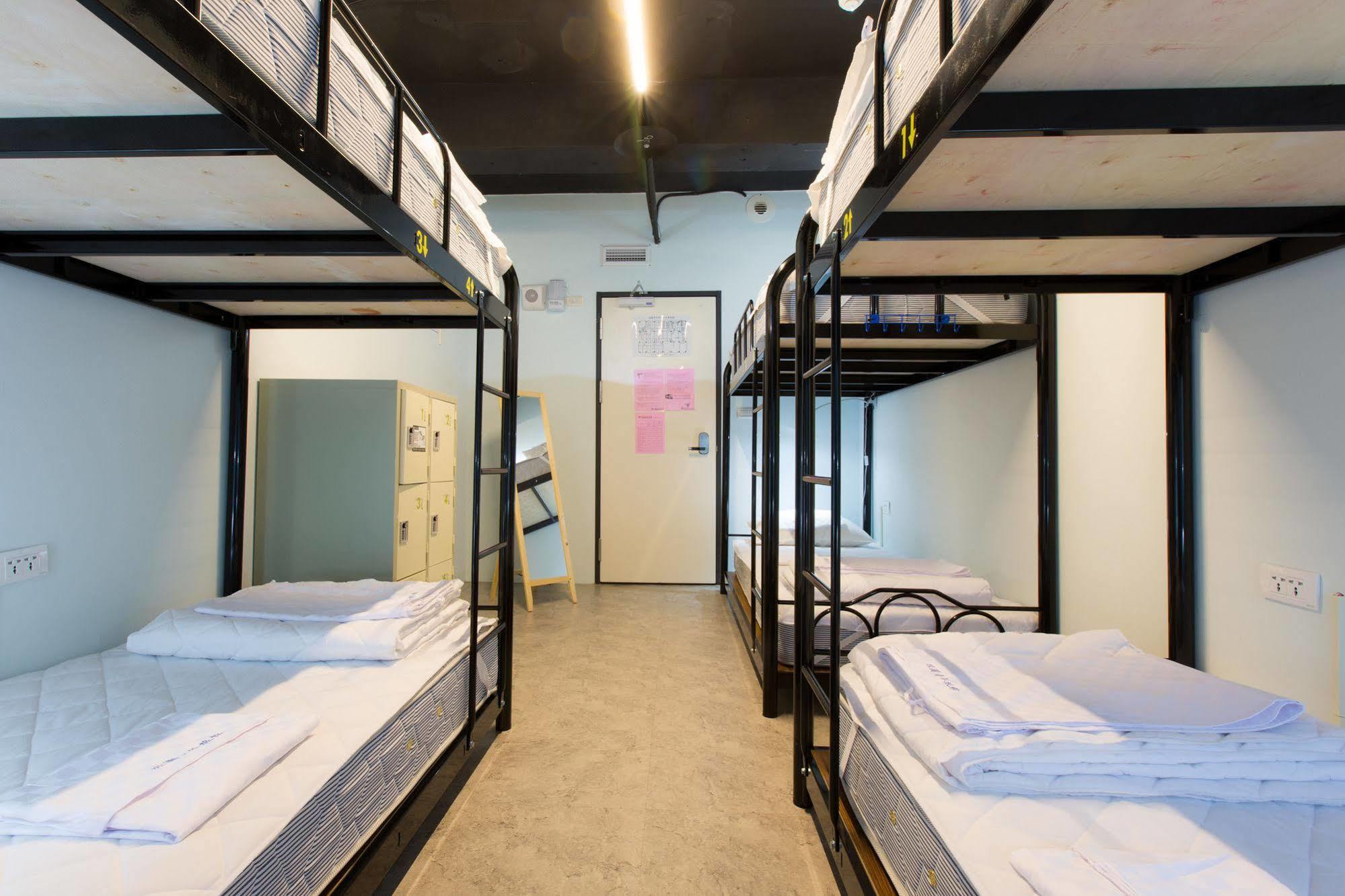 Pathways Hostel Kaohsiung Exterior photo